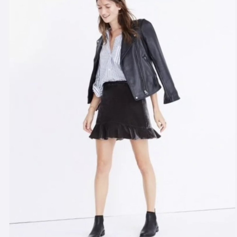 👉Madewell Ruffle Edge Gray Velvet Skirt 10